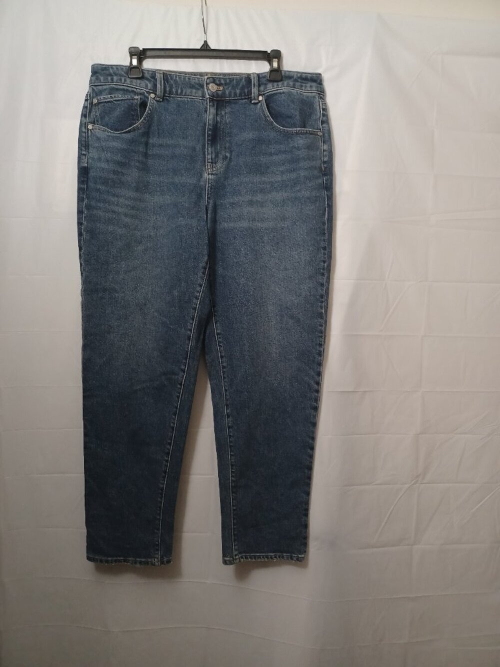 TALBOTS EVERYDAY RELAXED JEANS BLUE WOMEN'S SIZE 12